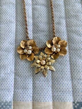 Gold Floral Pearl Statement Necklace - Women Jewelry